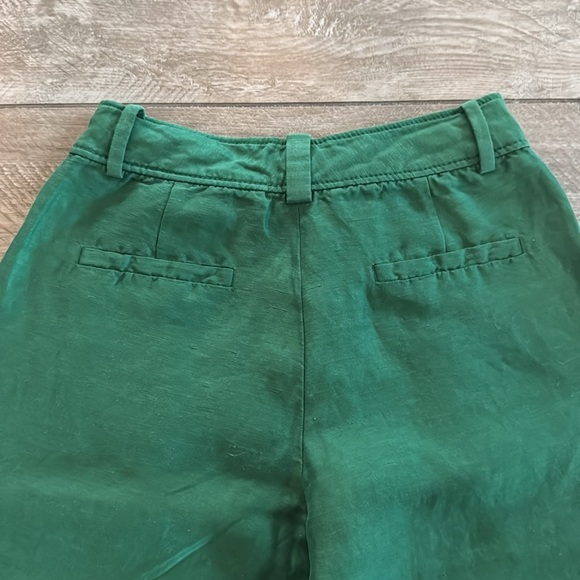 Massimo Dutti emerald green linen/viscose blend cropped pleated front pants. - Picture 4 of 6